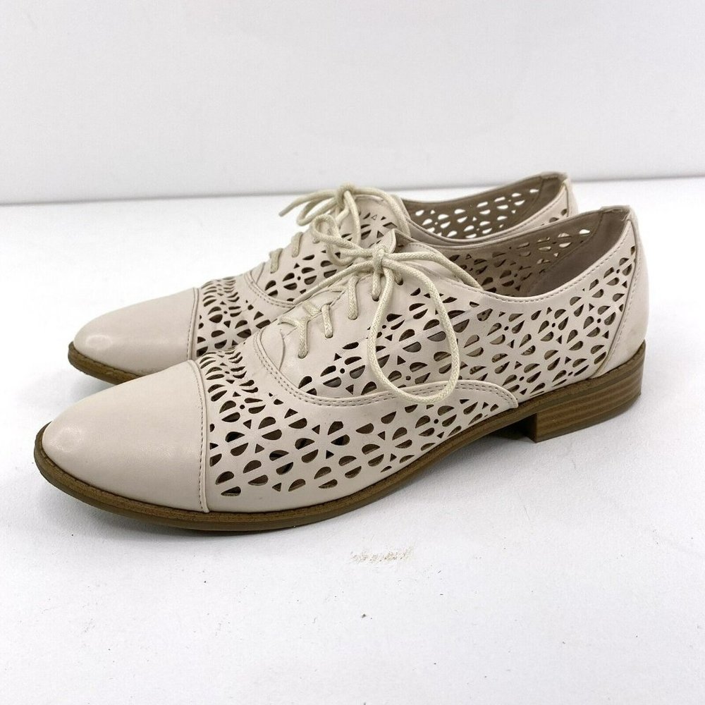 Sam & Libby Beige Laser-Cut Oxford Flats - Picture 4 of 8